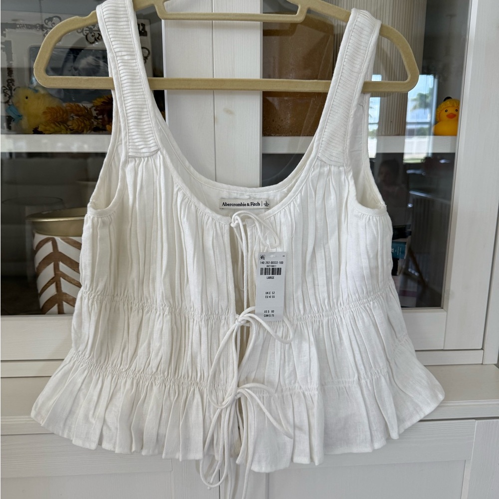 Abercrombie & Fitch Cream Pleated Blouse